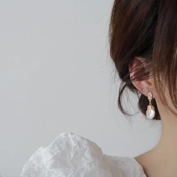 NEW 14K Gold Plated Fresh Water Pearl Diamond Bow Knot Earrings - Picture 2 of 4